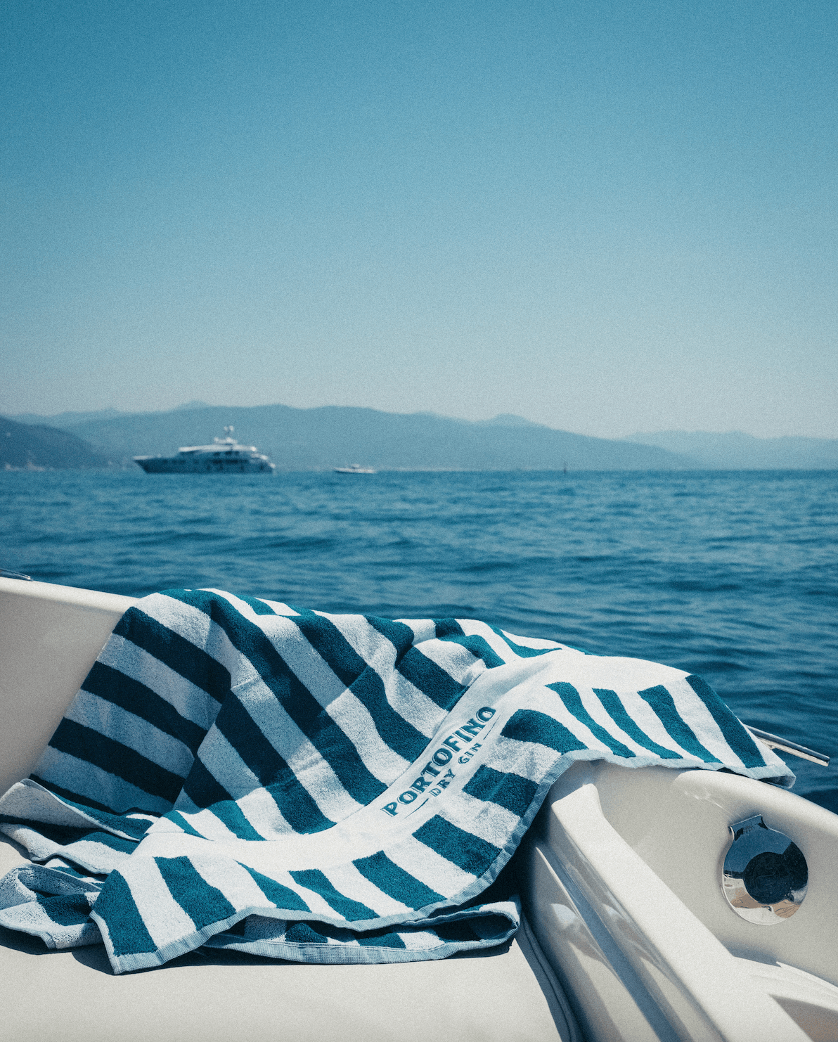 BEACH TOWEL - Portofino Dry Gin